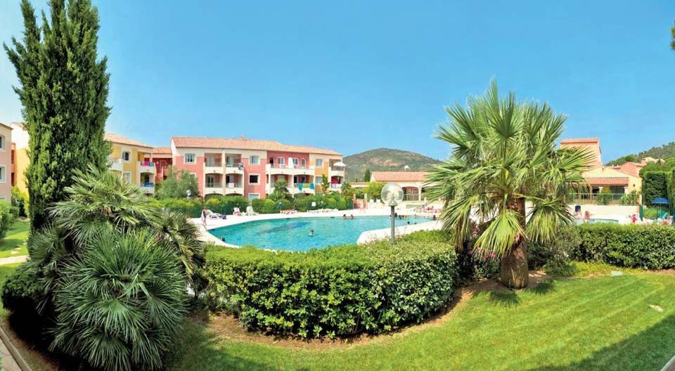 Appartement Piscine Mer Montagne Les Issambres Exterior foto